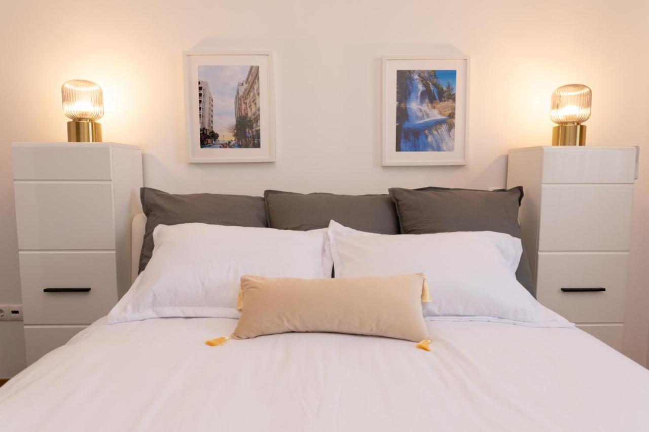 Nobel: Premium Two-Room Apartment In Bucharest'S City Center! Bucareste Exterior foto