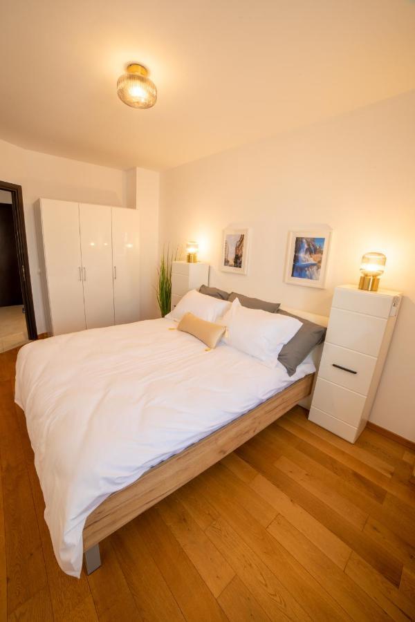 Nobel: Premium Two-Room Apartment In Bucharest'S City Center! Bucareste Exterior foto